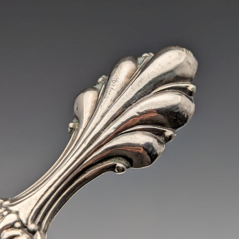 1913年 英国アンティーク 純銀ハンドル ボタンフック Crisford & Norris